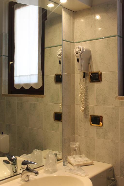 Hotel La Locanda Della Franciacorta Corte Franca Ngoại thất bức ảnh